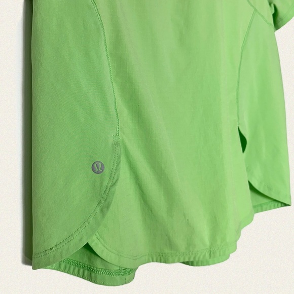 Lululemon Lightweight Stretch Running Short Sleeve Shirt - Picture 9 of 9